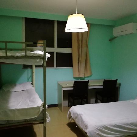 25°C Four Season Youth Hostel Qingdao Buitenkant foto