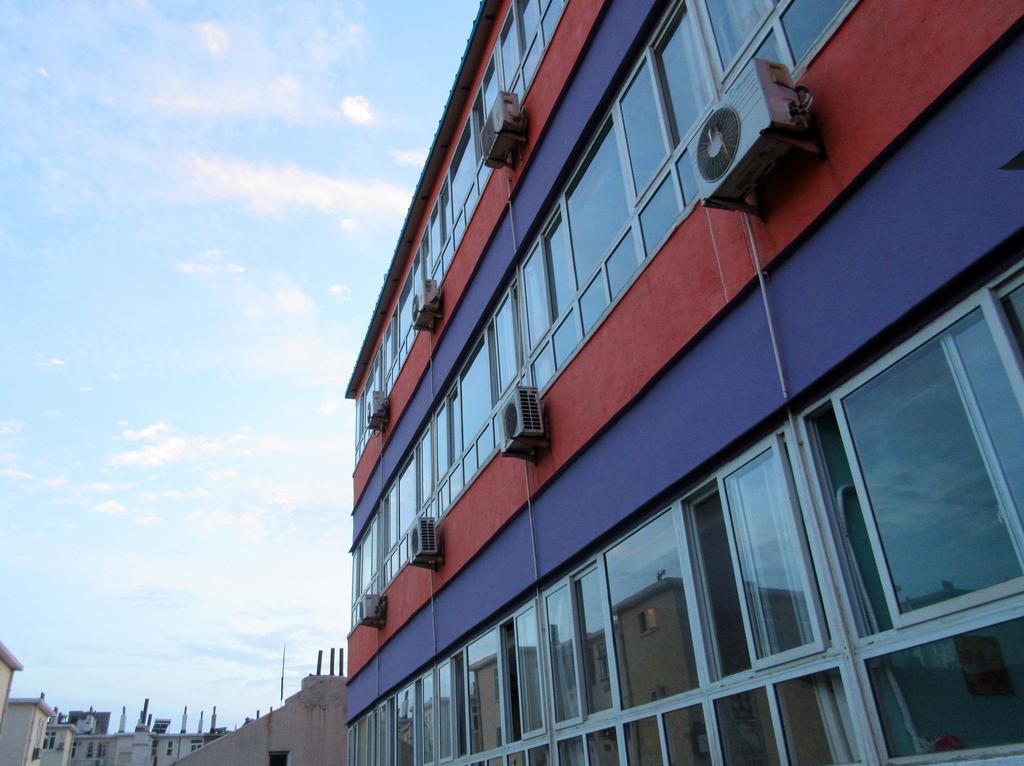 25°C Four Season Youth Hostel Qingdao Buitenkant foto