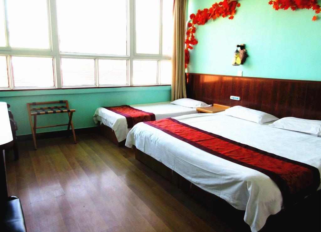 25°C Four Season Youth Hostel Qingdao Buitenkant foto