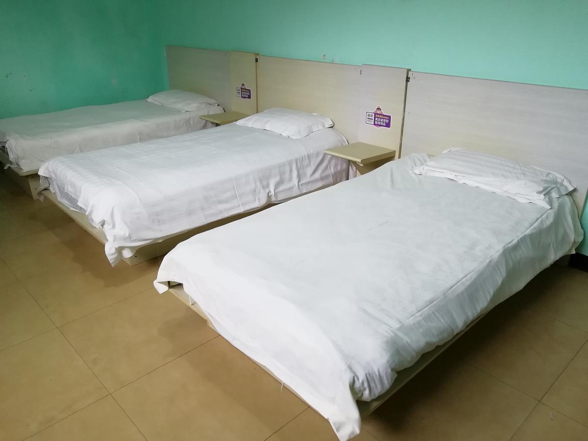 25°C Four Season Youth Hostel Qingdao Buitenkant foto